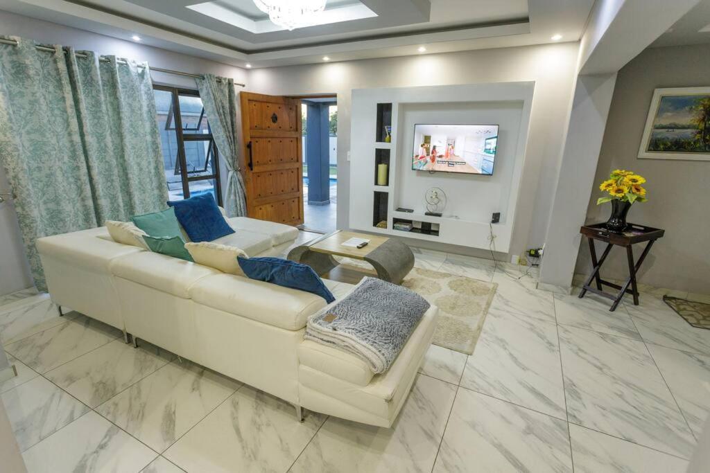 Cozier Glitz Vila Cidade Do Cabo Exterior foto